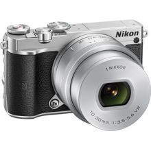 kamera nikon mirrorless j5